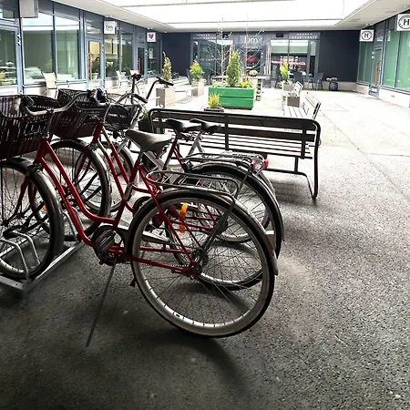 Uniikki Keskustahuoneisto Pihaterassilla, Bm Garden No1, Free Parking 拉赫蒂