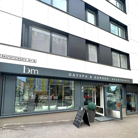 Διαμέρισμα Luxury With Garden Terrace, Bm Garden No1, Free Parking