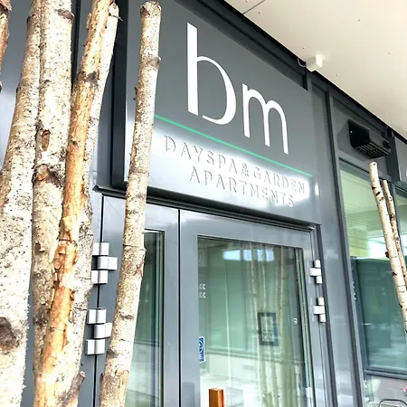 Luxury With Garden Terrace, Bm Garden No1, Free Parking Διαμέρισμα