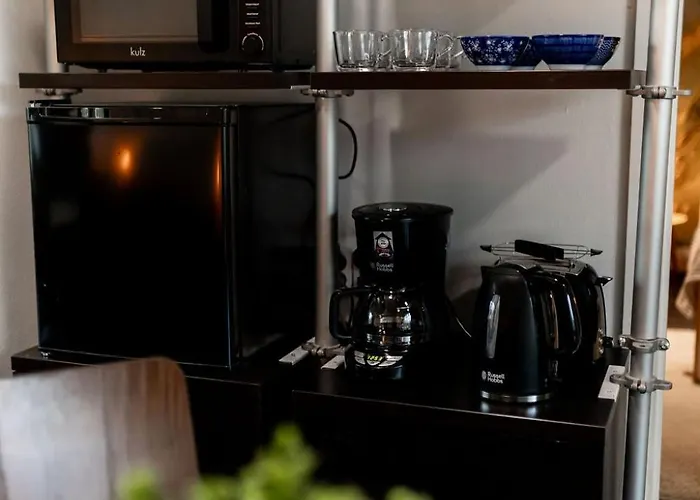 Luxury With Garden Terrace, Bm Garden No1, Free Parking شقة *