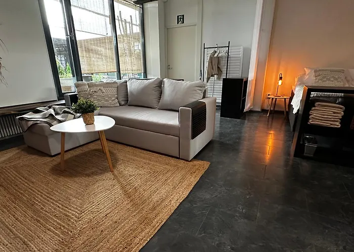 Luxury With Garden Terrace, Bm Garden No1, Free Parking *