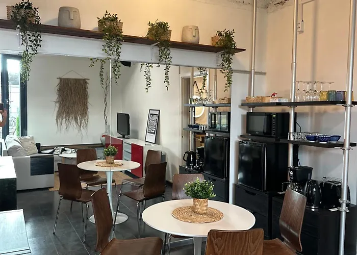 Luxury With Garden Terrace, Bm Garden No1, Free Parking لاهتي