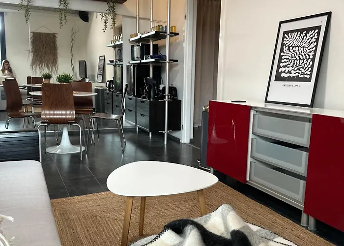 Luxury With Garden Terrace, Bm Garden No1, Free Parking لاهتي