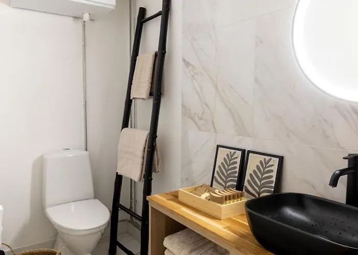 شقة Luxury With Garden Terrace, Bm Garden No1, Free Parking لاهتي